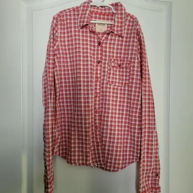 Hollister plaid long sleeved button down shirt size s