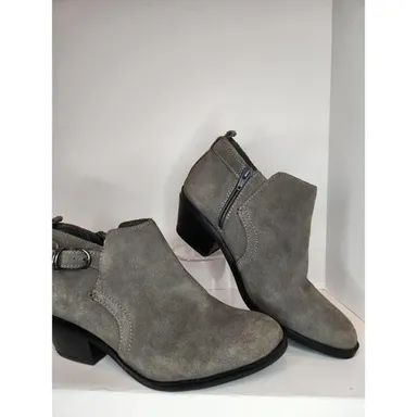 White Mountain Suede Ankle Boots, Women's 8, Gray. Minimal wear