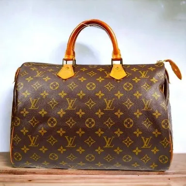 Louis Vuitton Speedy 35 Tote/Handbag Purse