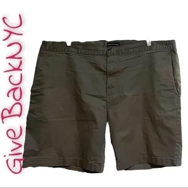 SAKS Fifth Avenue Shorts in Dark Green Size XL