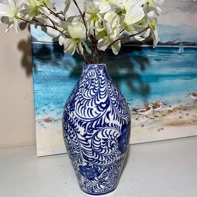 Blue & White Ceramic Bud Vase for Flowers, Living Room Shelf Décor Asian 