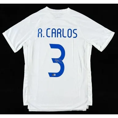 Roberto Carlos Signed Jersey (Beckett)