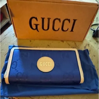 Gucci off the grid zip around long wallet GG nylon leather blue beige Pristine