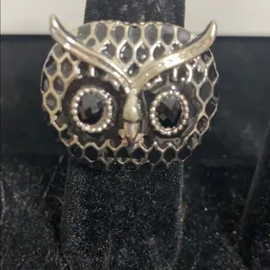 Silver Finish Stretchy Owl Ring
