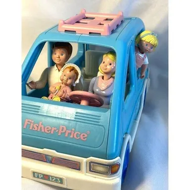 1993 Fisher Price Loving Family Dollhouse Mini Van Mom Baby Dad Girl