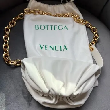 New Botteta Veneta chain pouch bag