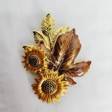 Vintage Kenneth Cole Sunflower & Leaves Gold Tone Enamel Pin/ Brooch  -Stamped 