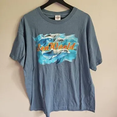 Sea World Dolphins Size XL Short Sleeve Shirt Y2K Nature and Animal Shirt