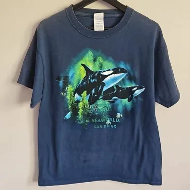 Sea World San Diego Blue Size Medium Y2K Orca Shamu Short Sleeve Shirt