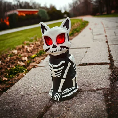Ashland Halloween 15” Skeleton Cat Animated LED Light Eyes Sounds Figure Decor