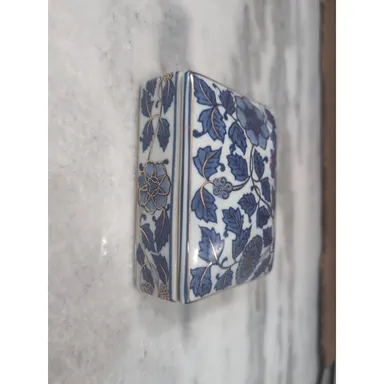 Unbranded Porcelain Trinket Box, Blue White, Vintage Decor, 5" X 4.5" Display 