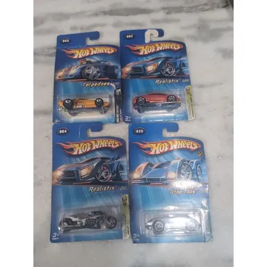Hot Wheels 2005 First Edition Bundle: 2 Realistix, Torpedoes & Drop Top (2005)