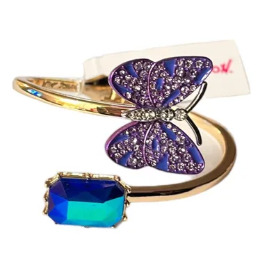 Betsey Johnson Butterfly and Jewel Bangle Bracelet  
Purple Gold Tone