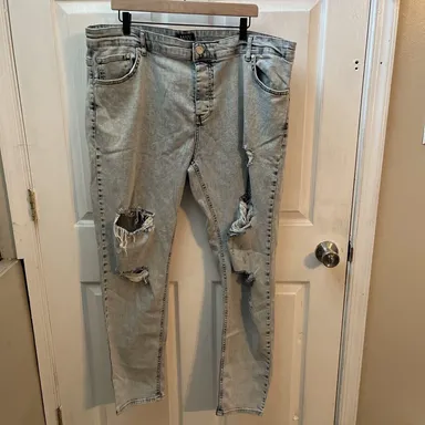 Boohoo Man Size 44x30 Men's Distressed Denim Jeans Light Wash