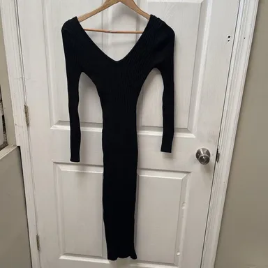 Hera Collection Size Medium Dress Black Midi Long Sleeve Ribbed Knit V Neck 