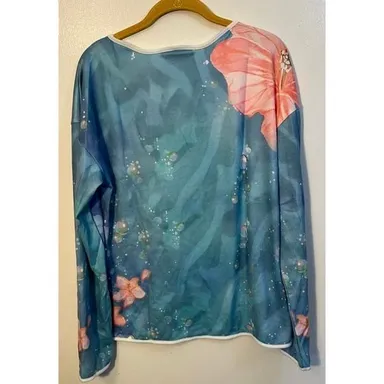 2 XL v neck t shirt Blue sea turtle long sleeve pink flower comfortable
