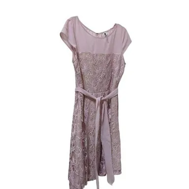 Julian Taylor dress size 16 Pink Lace  cap sleeves cocktail wedding Party event