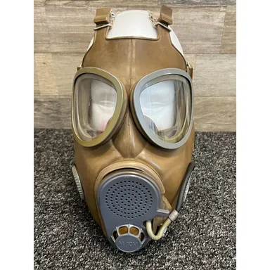 Czech M10M Mask With Filter & Drinking Straw