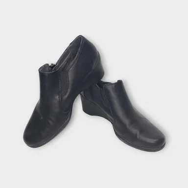 A2 Heelrest by Aerosoles black zipper ankle boot woman's size 8.5