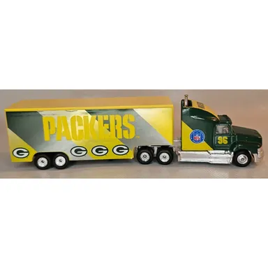 1996 Matchbox Ford Aeromax & Lowbed Trailer Green Bay Packers
