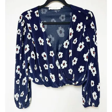 ASTR the Label Long Sleeve Crop Top Ribbed Floral Navy Medium