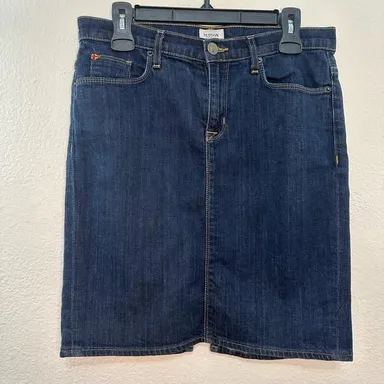 Hudson Jeans Dark Denim Skirt size 27 fits like a Medium