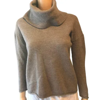 100% Extra fine Merino Wool Cynthia Rowley Women Cozy Soft  Sweater Size M