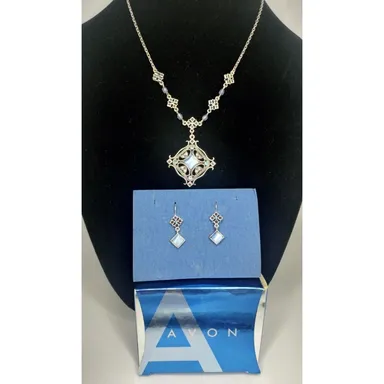 Avon Blue Cats Eye Pendant Silver Tone Jewelry Set Necklace Earrings Vintage Vtg