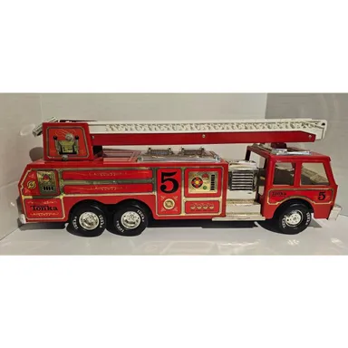 Tonka "Water Cannon" Fire Truck Ladder No. 5 Aerial