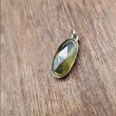 Smoky emerald dewdrop pendant