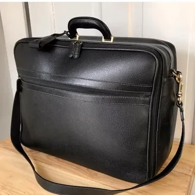 Gucci Vintage Black Leather Travel Handbag 2 Way Overnight Bag Carryon Suitcase