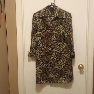 Investment Animal Print Mid Sleeve Long Shirt/Cover-Up - Size 6