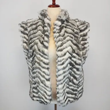 bebe Faux Fur Vest Womens XL Gray Striped Sleeveless Open Y2K Posh Luxe Fancy