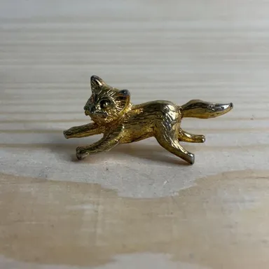 Minimalist Gold Tone Cat Lover Kitty Pin