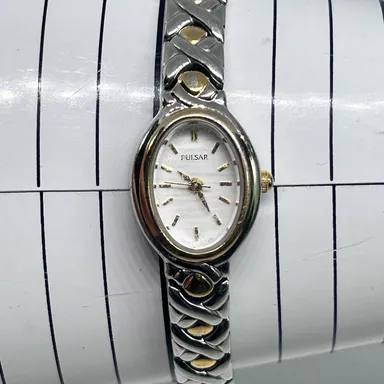 Pulsar Silver Gold Women’s Vintage Analog Watch Working New Battery