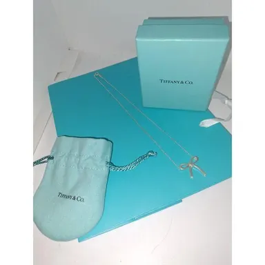 Gorgeous LARGE Tiffany & Co BOW Necklace 925 Sterling necklace with pouch & Box