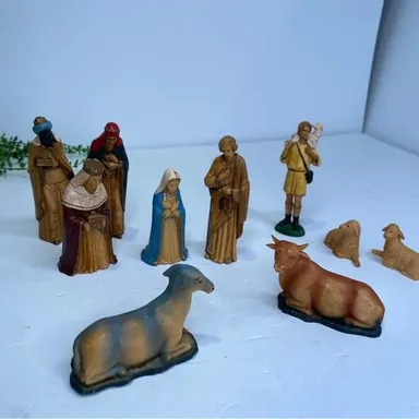 Vintage 10pcs Art Plastics Nativity Set Missing Baby Jesus Shepherd Wisemen