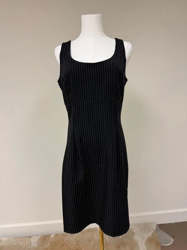 Alyn Paige Pinstripe Scoop Neck Sleeveless Mini Dress Size S - 95 - Dresses  - S - pre-owned---excellent