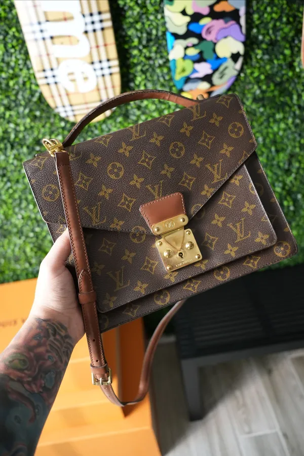 超美品　ルイヴィトンモノグラム手袋 超美品 ルイヴィトンモノグラム手袋